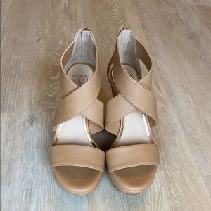 Jessica Simpson Nude Wedge